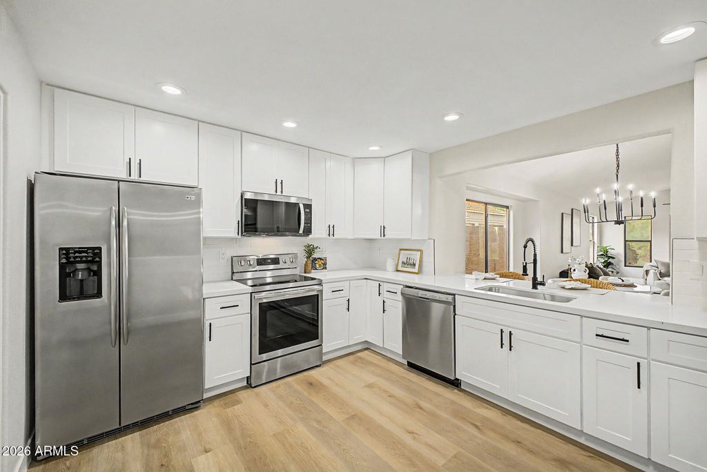 14237 N ASHBROOK Drive B, Fountain Hills, AZ 85268 — photo 4