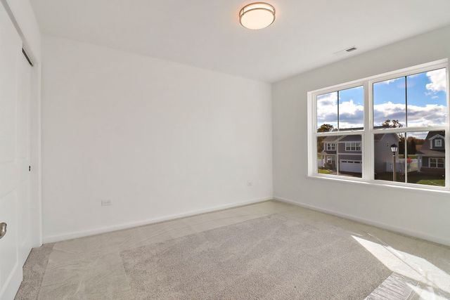 2822 Jackson Drive, Arlington Heights, IL 60004