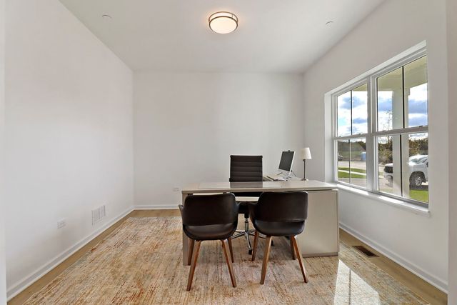 2822 Jackson Drive, Arlington Heights, IL 60004