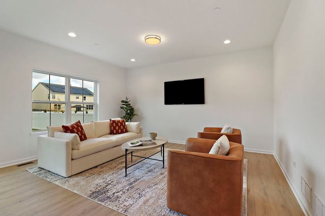 2822 Jackson Drive, Arlington Heights, IL 60004