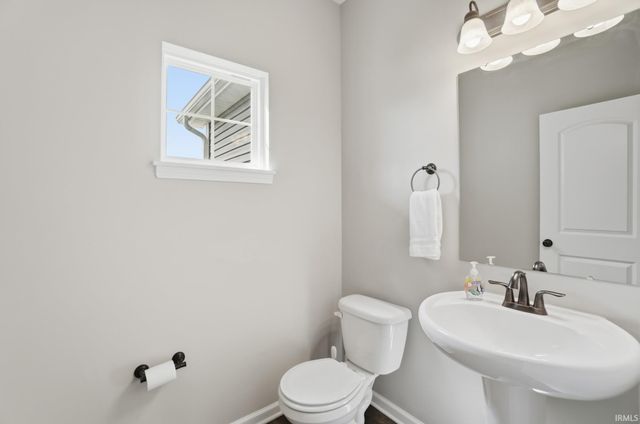 377 Carrara Cove, Fort Wayne, IN 46845