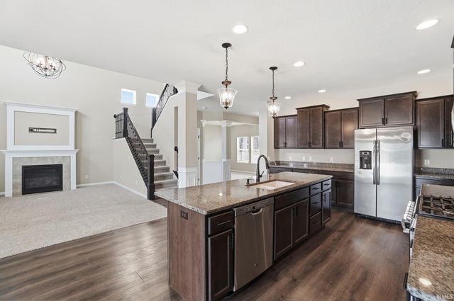 377 Carrara Cove, Fort Wayne, IN 46845