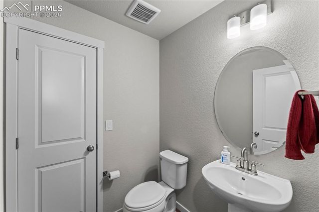 5204 Roundhouse Drive, Colorado Springs, CO 80925
