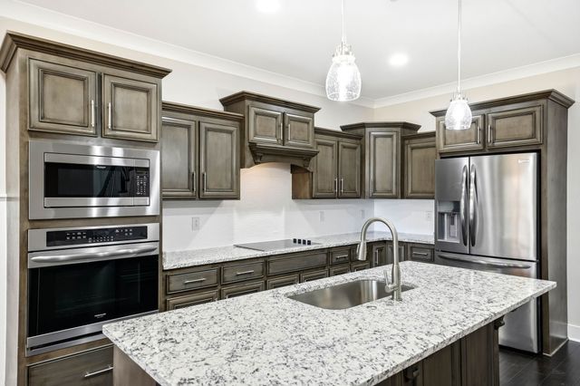 1210 Piper Glen Rd, Smyrna, TN 37167