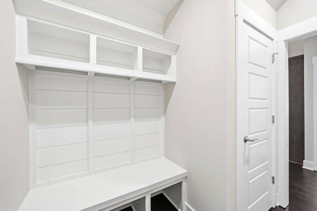 1210 Piper Glen Rd, Smyrna, TN 37167