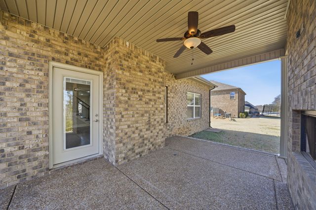 1210 Piper Glen Rd, Smyrna, TN 37167