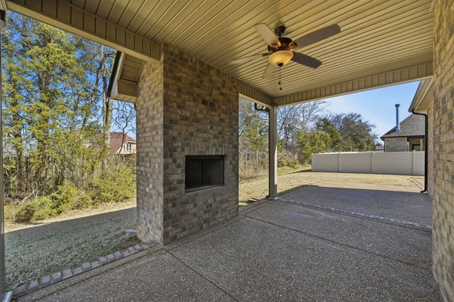 1210 Piper Glen Rd, Smyrna, TN 37167