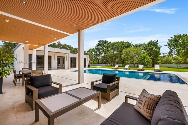 3611 NW 100th Ave, Cooper City, FL 33024