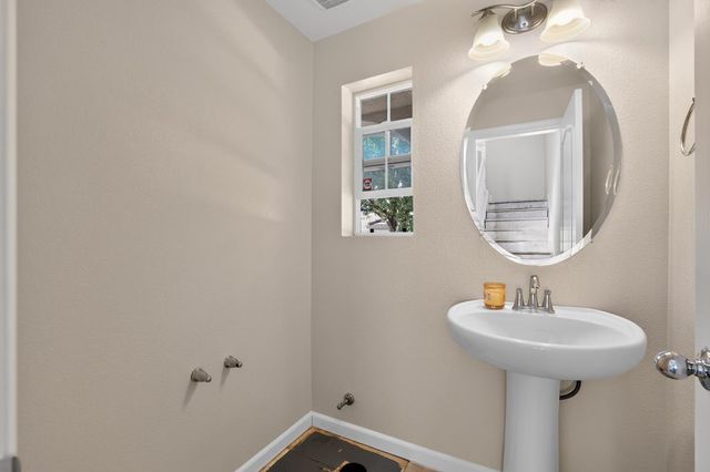 1203 Landmark Cir, Lincoln, CA 95648