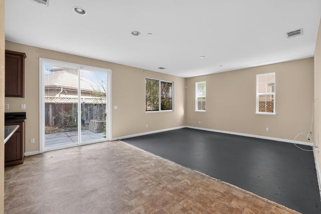 1203 Landmark Cir, Lincoln, CA 95648