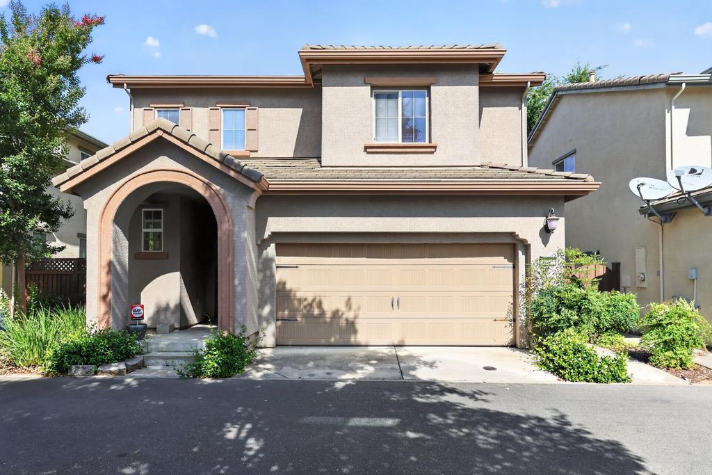 1203 Landmark Cir, Lincoln, CA 95648