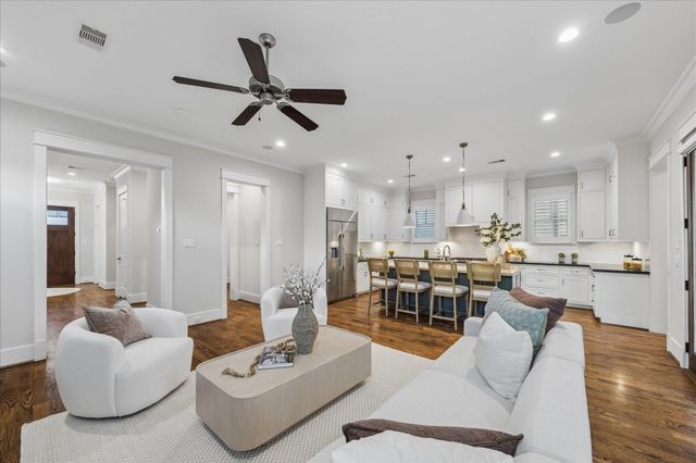 517 E 25th Street, Houston, TX 77008