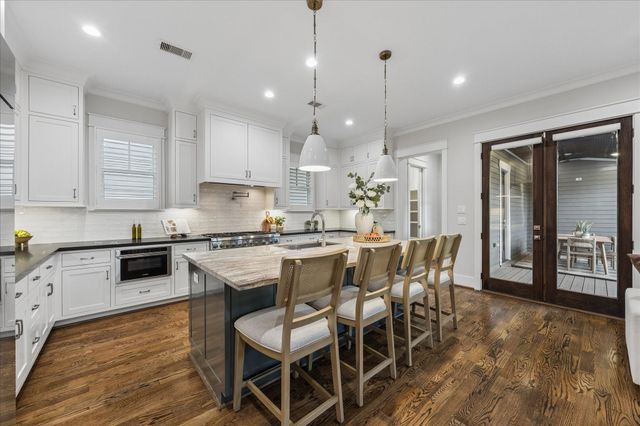 517 E 25th Street, Houston, TX 77008