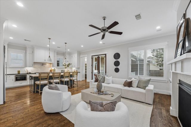 517 E 25th Street, Houston, TX 77008