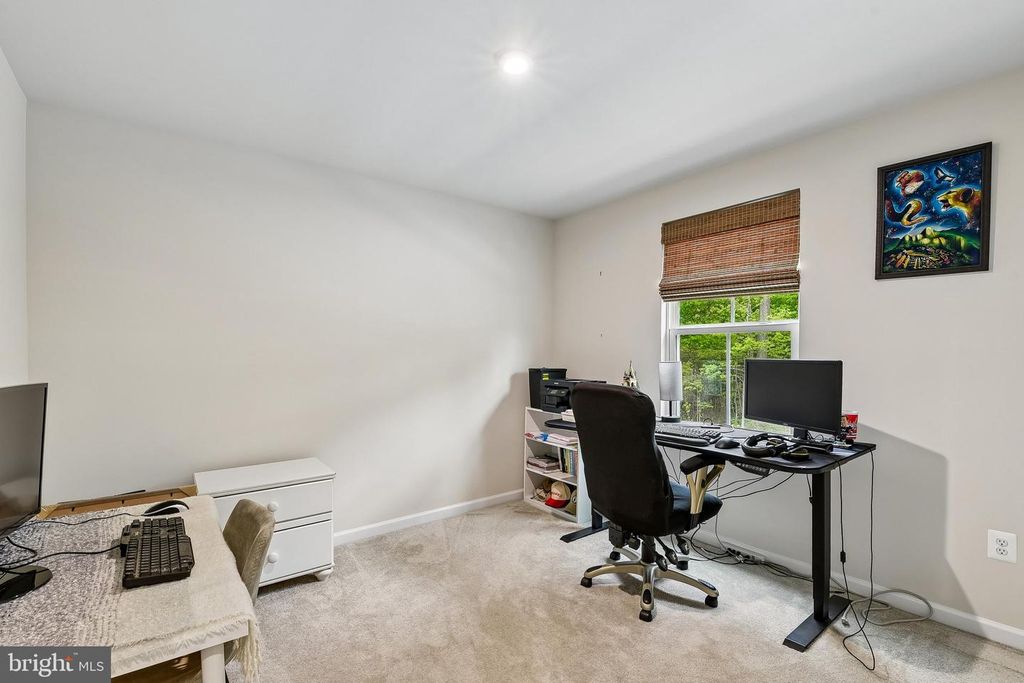 Image 27 of property listing at 11 TEATREE LN, Elkton, MD 21921