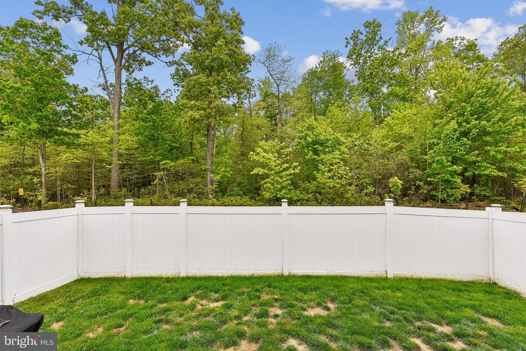 Image 4 of property listing at 11 TEATREE LN, Elkton, MD 21921