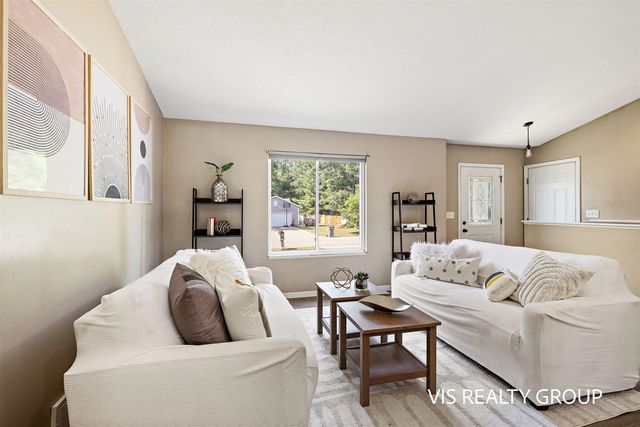 4639 Pine Hollow Road, Muskegon, MI 49442