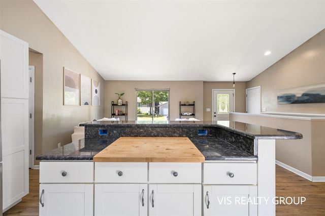 4639 Pine Hollow Road, Muskegon, MI 49442