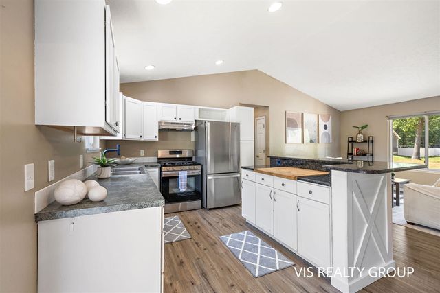 4639 Pine Hollow Road, Muskegon, MI 49442