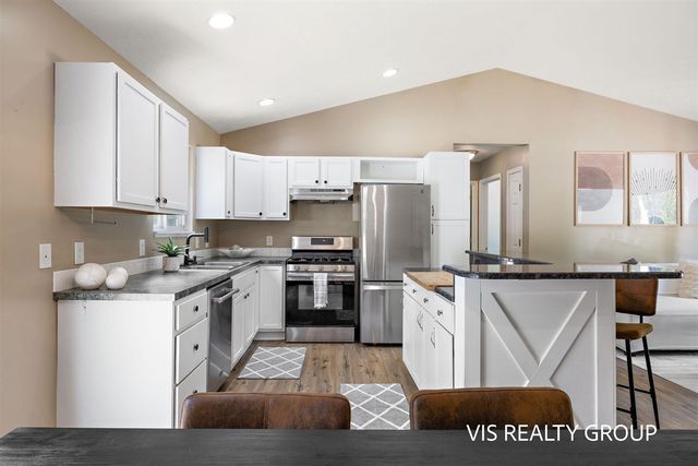 4639 Pine Hollow Road, Muskegon, MI 49442