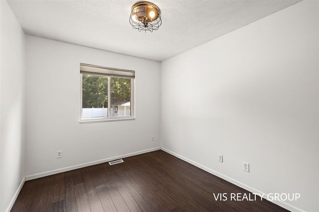 4639 Pine Hollow Road, Muskegon, MI 49442