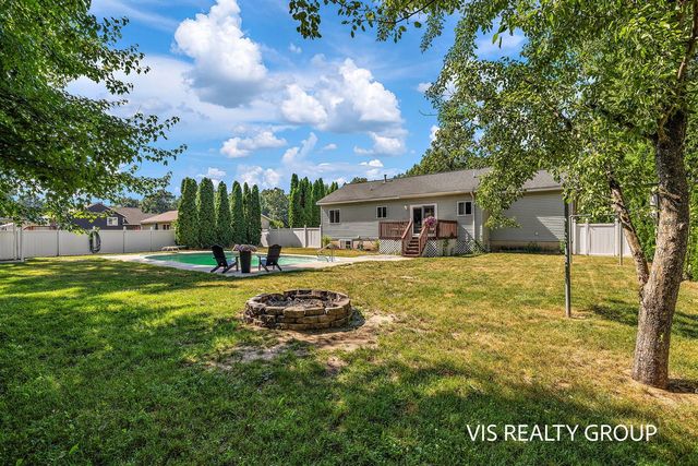 4639 Pine Hollow Road, Muskegon, MI 49442