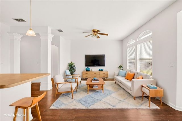1742 Barlow Trl, Corpus Christi, TX 78410
