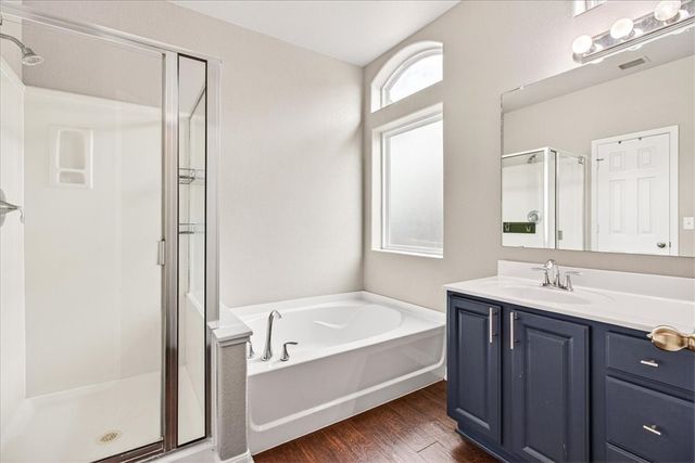1742 Barlow Trl, Corpus Christi, TX 78410