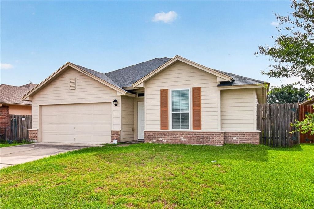 1742 Barlow Trl, Corpus Christi, TX 78410