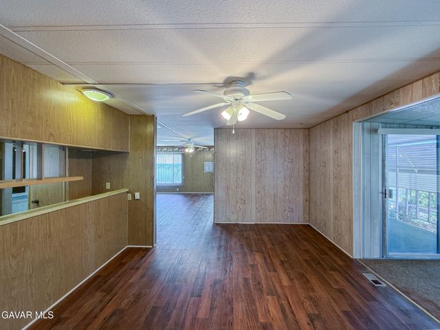 2550 E Avenue I Spc 40, Lancaster, CA 93535