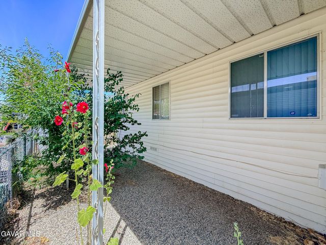 2550 E Avenue I Spc 40, Lancaster, CA 93535