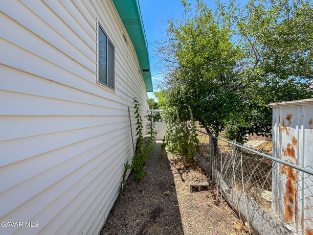 2550 E Avenue I Spc 40, Lancaster, CA 93535