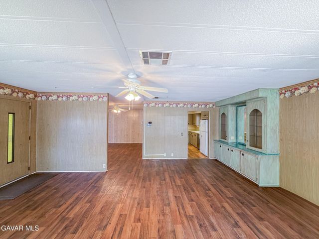 2550 E Avenue I Spc 40, Lancaster, CA 93535