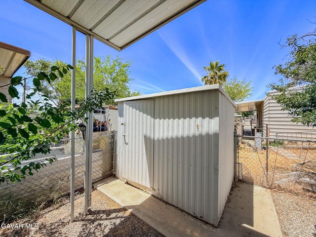 2550 E Avenue I Spc 40, Lancaster, CA 93535
