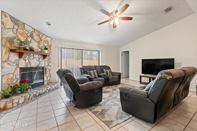 9731 S VILLIERS Drive S, Jacksonville, FL 32221