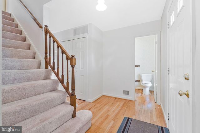 4613 FILLINGAME DR, Chantilly, VA 20151
