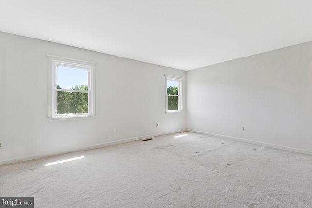 4613 FILLINGAME DR, Chantilly, VA 20151
