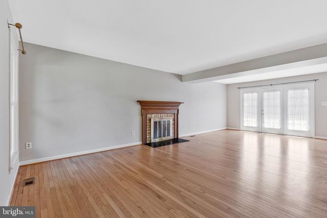 4613 FILLINGAME DR, Chantilly, VA 20151
