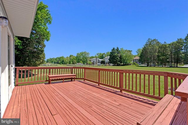 4613 FILLINGAME DR, Chantilly, VA 20151