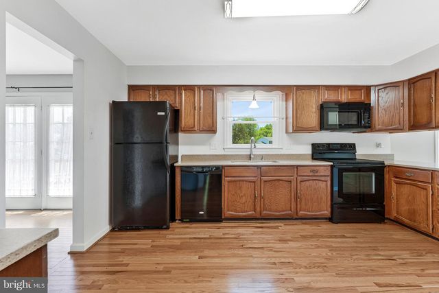 4613 FILLINGAME DR, Chantilly, VA 20151
