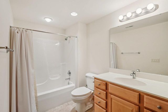 1233 W Sherman Avenue, Fort Atkinson, WI 53538