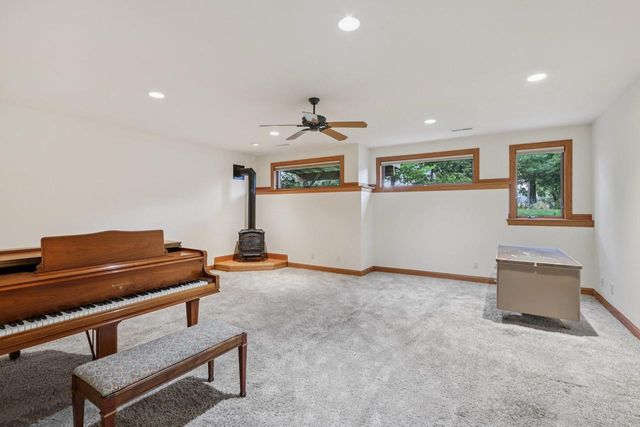 1233 W Sherman Avenue, Fort Atkinson, WI 53538