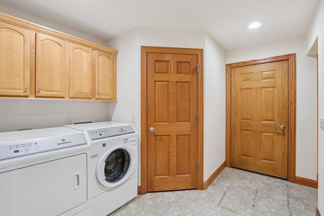 1233 W Sherman Avenue, Fort Atkinson, WI 53538