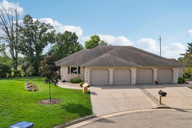1233 W Sherman Avenue, Fort Atkinson, WI 53538