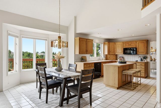 923 W WILSHIRE CT, Farmington, UT 84025