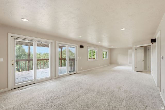 923 W WILSHIRE CT, Farmington, UT 84025