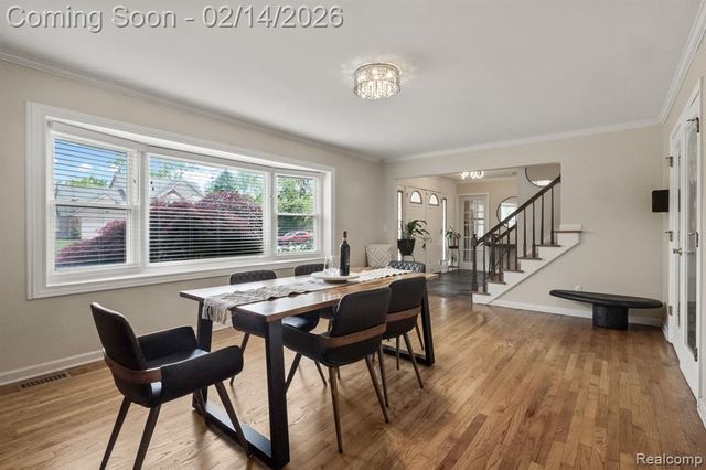 1916 Squirrel Valley Drive, Bloomfield Hills, MI 48304