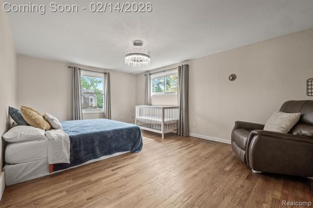 1916 Squirrel Valley Drive, Bloomfield Hills, MI 48304