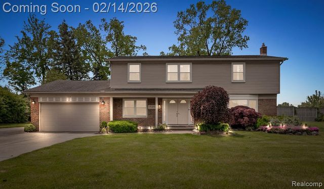 1916 Squirrel Valley Drive, Bloomfield Hills, MI 48304