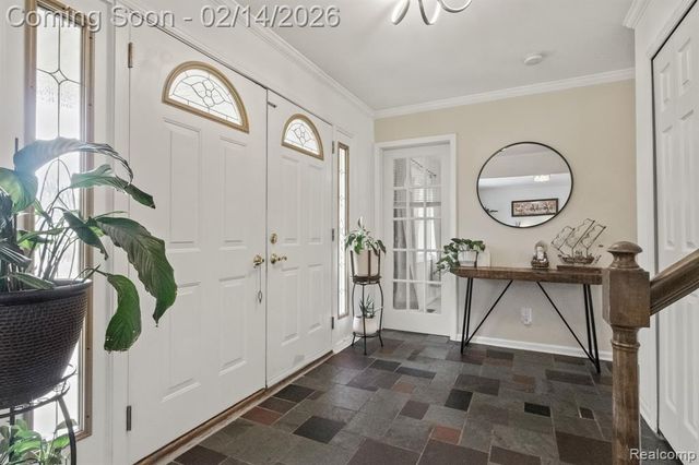 1916 Squirrel Valley Drive, Bloomfield Hills, MI 48304